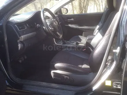 Toyota Camry 2017 года за 11 000 000 тг. в Уральск – фото 12