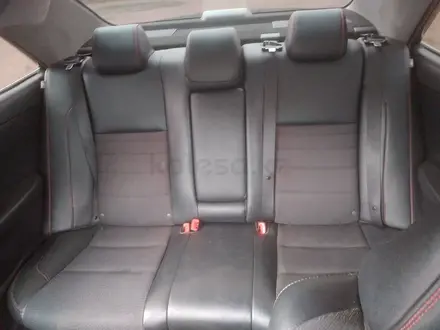 Toyota Camry 2017 года за 11 000 000 тг. в Уральск – фото 9