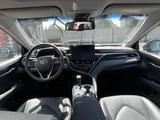Toyota Camry 2023 года за 15 300 000 тг. в Алматы – фото 3