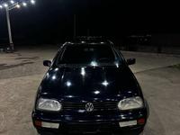 Volkswagen Golf 1996 годаүшін2 200 000 тг. в Шымкент