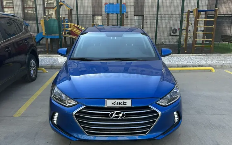 Hyundai Elantra 2017 года за 6 250 000 тг. в Атырау