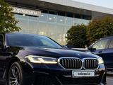 BMW 525 2023 года за 21 000 000 тг. в Алматы – фото 2