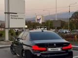 BMW 525 2023 года за 21 000 000 тг. в Алматы – фото 3