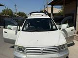 Mitsubishi Chariot 1999 года за 1 100 000 тг. в Шымкент