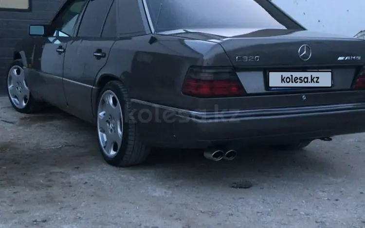 Mercedes-Benz E 320 1992 года за 2 000 000 тг. в Талдыкорган