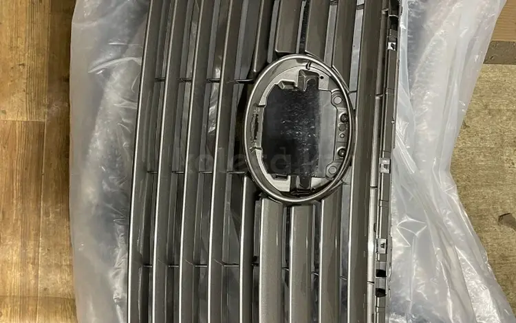 Решетка радиатора lexus RX 2016-2018 верхняя за 78 000 тг. в Алматы