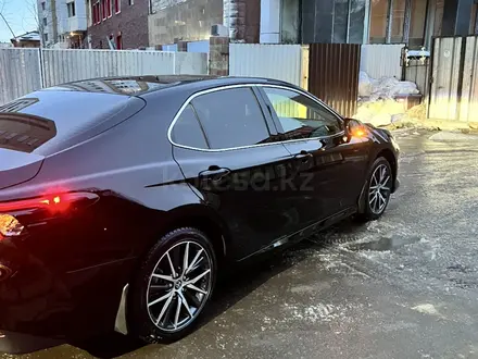 Toyota Camry 2021 года за 15 000 000 тг. в Астана – фото 14