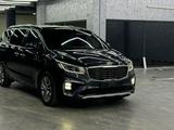 Kia Carnival 2020 года за 17 000 000 тг. в Шымкент – фото 2