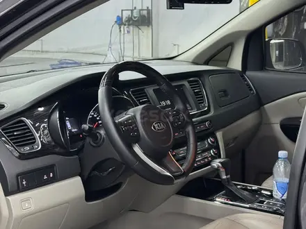 Kia Carnival 2020 года за 17 000 000 тг. в Шымкент – фото 9