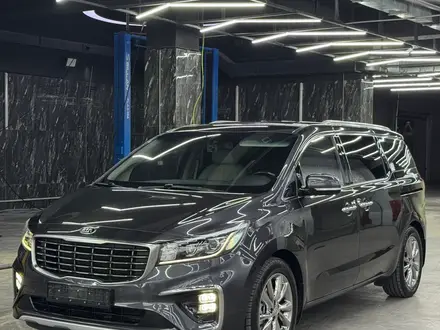 Kia Carnival 2020 года за 17 000 000 тг. в Шымкент