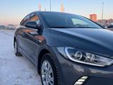 Hyundai Elantra 2018 года за 8 760 000 тг. в Астана – фото 3