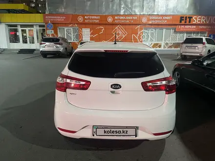 Kia Rio 2015 года за 5 600 000 тг. в Астана – фото 3