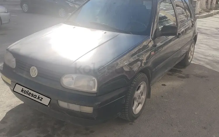 Volkswagen Golf 1994 годаүшін1 500 000 тг. в Кентау