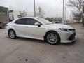 Toyota Camry 2018 годаүшін13 800 000 тг. в Шымкент – фото 4