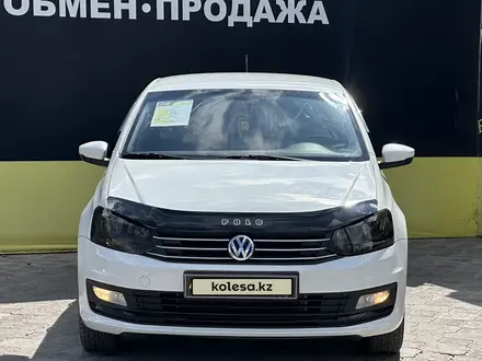 Volkswagen Polo 2016 года за 6 090 000 тг. в Актобе – фото 2