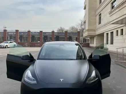 Tesla Model Y 2022 года за 19 000 000 тг. в Алматы – фото 3