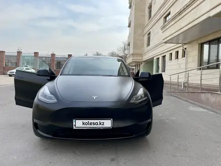Tesla Model Y 2022 года за 19 000 000 тг. в Алматы – фото 4