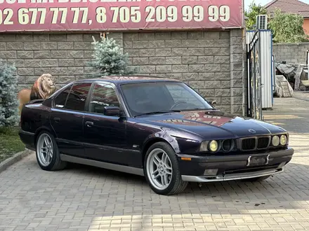 BMW 540 1995 года за 3 700 000 тг. в Алматы – фото 2