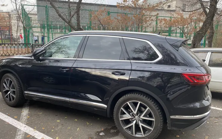 Volkswagen Touareg 2020 годаүшін30 000 000 тг. в Алматы