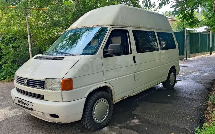 Volkswagen Caravelle 1997 года за 3 550 000 тг. в Алматы