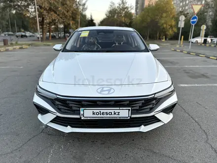 Hyundai Elantra 2024 года за 9 050 000 тг. в Алматы – фото 4