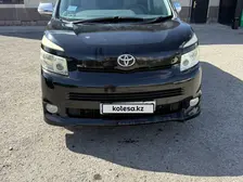 Toyota Voxy, 2009