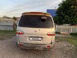 Hyundai Starex 2005 годаүшін3 000 000 тг. в Астана – фото 4