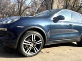 Porsche Cayenne 2013 года за 12 900 000 тг. в Алматы – фото 3
