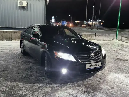 Toyota Camry 2010 года за 7 500 000 тг. в Актобе – фото 5