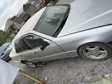 Mercedes-Benz C 220 1993 годаүшін500 000 тг. в Актобе – фото 3