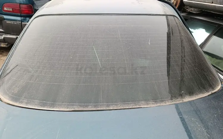 Лобовое стекло заднее для Toyota Camry 20-25 за 50 000 тг. в Тараз