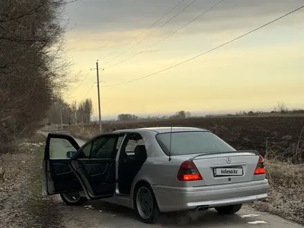 Mercedes-Benz C 280 1995 года за 2 600 000 тг. в Алматы – фото 8