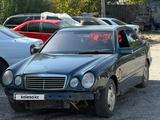 Mercedes-Benz E 240 1998 года за 2 200 000 тг. в Шымкент