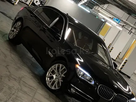 BMW 750 2014 года за 10 000 000 тг. в Алматы – фото 21