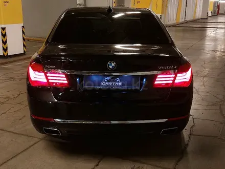 BMW 750 2014 года за 10 000 000 тг. в Алматы – фото 36