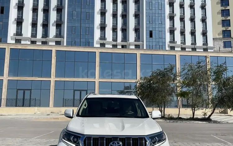 Toyota Land Cruiser Prado 2022 года за 32 000 000 тг. в Актау