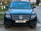 Volkswagen Touareg 2005 года за 3 500 000 тг. в Шымкент