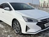Hyundai Elantra 2019 года за 8 300 000 тг. в Актобе