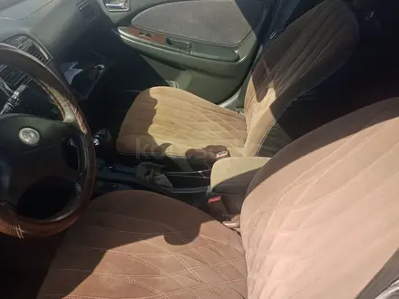 Toyota Avensis 2001 года за 4 000 000 тг. в Астана – фото 4