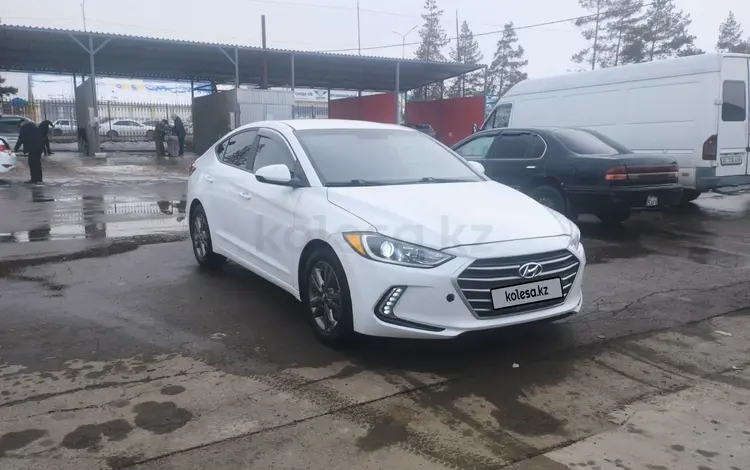 Hyundai Elantra 2019 годаfor6 200 000 тг. в Алматы