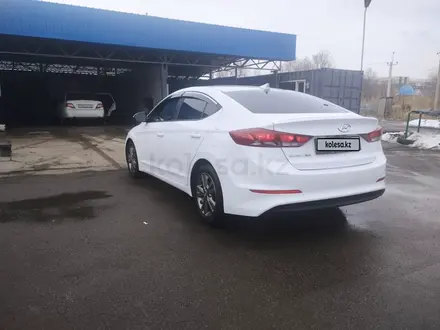 Hyundai Elantra 2019 года за 6 200 000 тг. в Алматы – фото 5