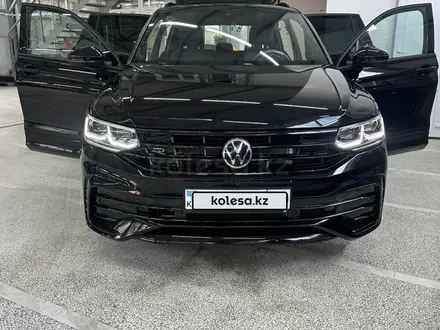 Volkswagen Tiguan 2021 года за 17 500 000 тг. в Костанай