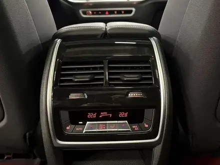 BMW X7 XDrive 40i 2025 года за 65 000 000 тг. в Астана – фото 16