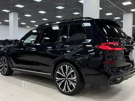 BMW X7 XDrive 40i 2025 года за 65 000 000 тг. в Астана – фото 6