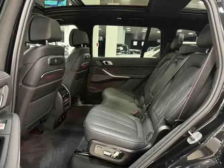 BMW X7 XDrive 40i 2025 года за 65 000 000 тг. в Астана – фото 17