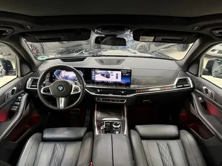 BMW X7 XDrive 40i 2025 года за 65 000 000 тг. в Астана – фото 15