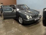 Mercedes-Benz E 55 AMG 2000 года за 6 000 000 тг. в Шымкент – фото 5