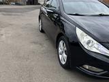 Hyundai Sonata 2009 года за 4 800 000 тг. в Петропавловск – фото 2