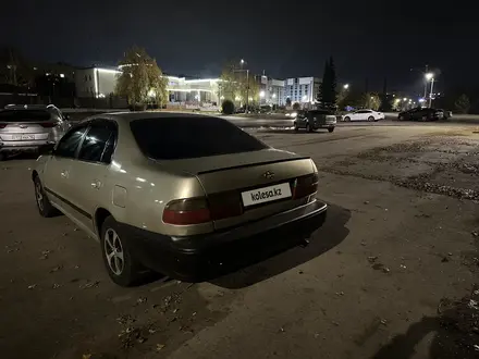 Toyota Carina E 1994 года за 2 200 000 тг. в Усть-Каменогорск – фото 4