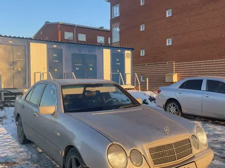 Mercedes-Benz E 200 1997 года за 1 500 000 тг. в Костанай – фото 2